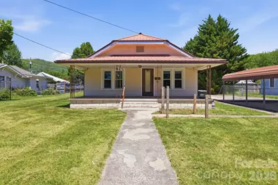 174 Hazelwood Avenue, Waynesville, NC 28786 - Photo 2