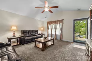 174 Pheasant Ridge Cir, York, SC 29745 - Photo 8