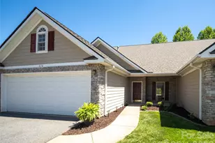 876 W Pointe Dr, Asheville, NC 28806 - Photo 1
