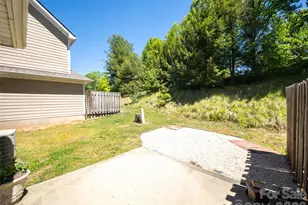 876 W Pointe Dr, Asheville, NC 28806 - Photo 24