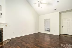876 W Pointe Dr, Asheville, NC 28806 - Photo 4