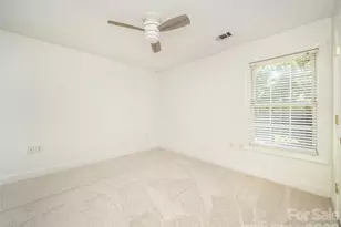 876 W Pointe Dr, Asheville, NC 28806 - Photo 18