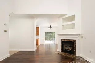 876 W Pointe Dr, Asheville, NC 28806 - Photo 2