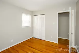 7114 Fox Hunt Rd, Charlotte, NC 28212 - Photo 18