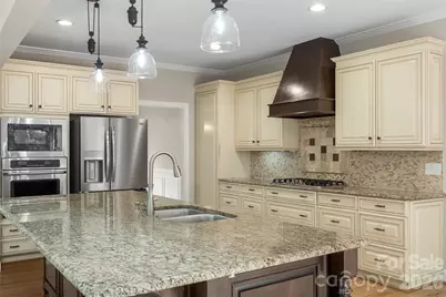 1111 Dobson Drive, Waxhaw, NC 28173 - Photo 4