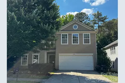 13933 Pinyon Pine Lane, Charlotte, NC 28215 - Photo 2