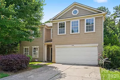13933 Pinyon Pine Lane, Charlotte, NC 28215 - Photo 2