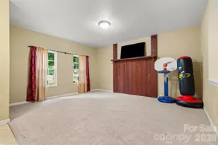 13933 Pinyon Pine Ln, Charlotte, NC 28215 - Photo 26
