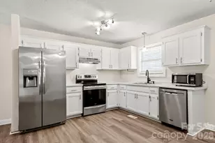 1502 E Main St, Cherryville, NC 28021 - Photo 6
