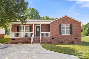 1502 E Main St, Cherryville, NC 28021 - Photo 1