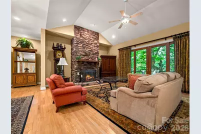 110 Little Cherokee Ridge, Hendersonville, NC 28739 - Photo 6