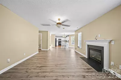 9233 Simonton Drive, Charlotte, NC 28269 - Photo 12