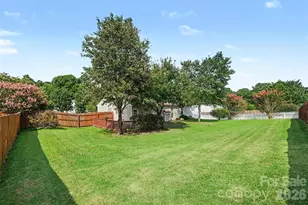 109 Brookstone Dr, Mount Holly, NC 28120 - Photo 28