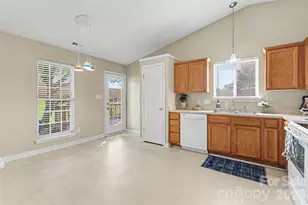 109 Brookstone Dr, Mount Holly, NC 28120 - Photo 12