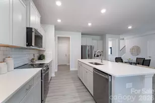 5123 Colchester Ct, Catawba, NC 28609 - Photo 10