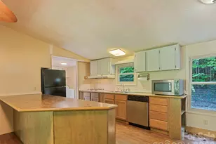 102 Serenity Ln, Clyde, NC 28721 - Photo 16