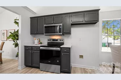 8815 Burnt Umber Drive, Charlotte, NC 28215 - Photo 12