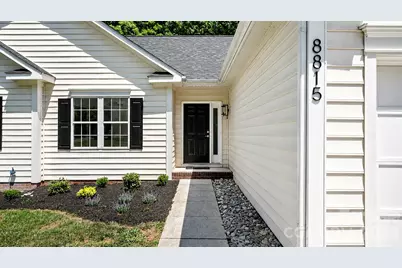 8815 Burnt Umber Drive, Charlotte, NC 28215 - Photo 2