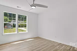 8815 Burnt Umber Dr, Charlotte, NC 28215 - Photo 22