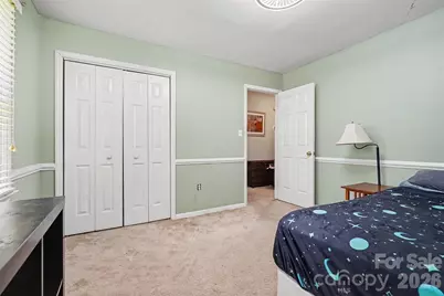 4300 Saxonbury Way, Charlotte, NC 28269 - Photo 22