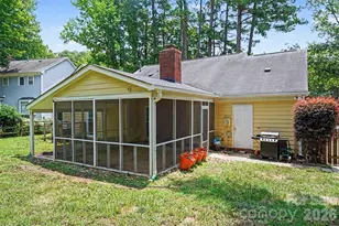 4300 Saxonbury Way, Charlotte, NC 28269 - Photo 30