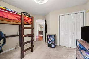 4300 Saxonbury Way, Charlotte, NC 28269 - Photo 24