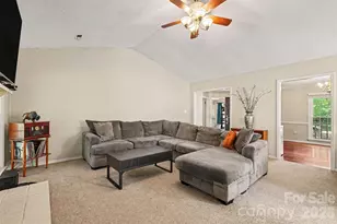 4300 Saxonbury Way, Charlotte, NC 28269 - Photo 8