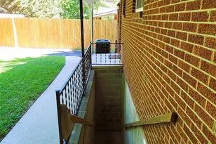 25 Browndale Rd, Asheville, NC 28805 - Photo 20