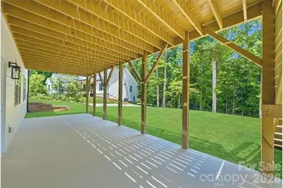 825 Breezewood Drive, Charlotte, NC 28262 - Photo 8