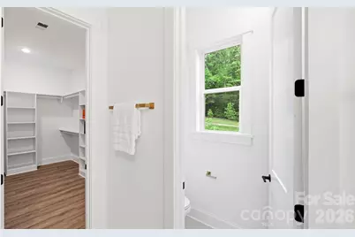 825 Breezewood Drive, Charlotte, NC 28262 - Photo 14