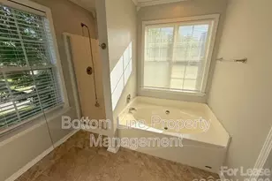 11740 Hawick Valley Ln, Charlotte, NC 28277 - Photo 24