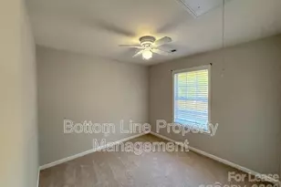 11740 Hawick Valley Ln, Charlotte, NC 28277 - Photo 16