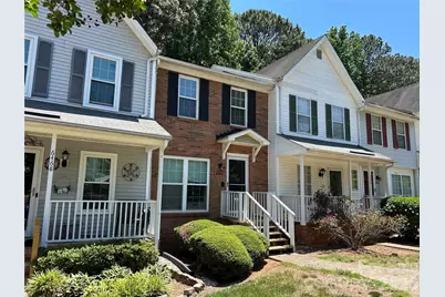 6466 Windsor Gate Lane, Charlotte, NC 28215 - Photo 2