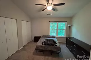 6466 Windsor Gate Ln, Charlotte, NC 28215 - Photo 20
