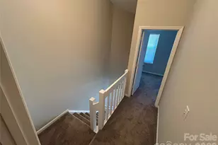 6466 Windsor Gate Ln, Charlotte, NC 28215 - Photo 18