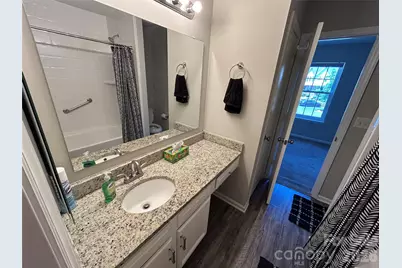 6466 Windsor Gate Lane, Charlotte, NC 28215 - Photo 24