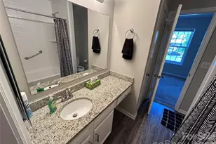 6466 Windsor Gate Ln, Charlotte, NC 28215 - Photo 24