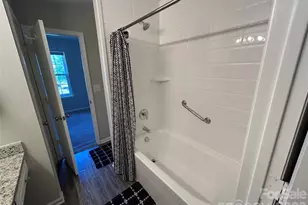 6466 Windsor Gate Ln, Charlotte, NC 28215 - Photo 26