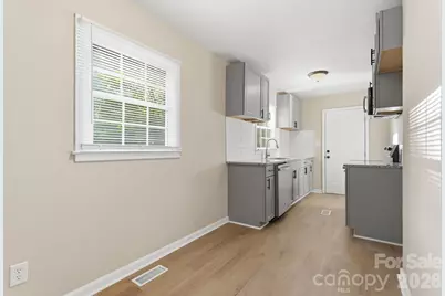 364 Leafmore Drive, Charlotte, NC 28213 - Photo 4