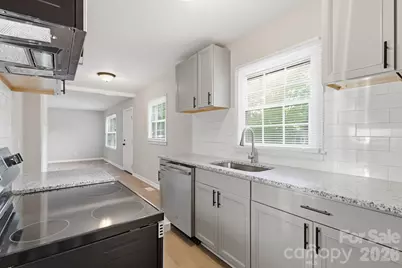 364 Leafmore Drive, Charlotte, NC 28213 - Photo 8
