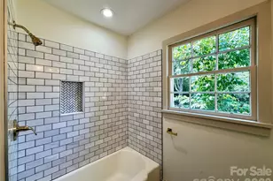 1024 Rockway Dr, Charlotte, NC 28205 - Photo 6