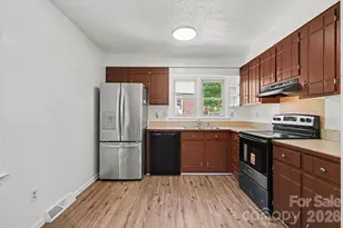 3601 Cross Winds Rd, Charlotte, NC 28227 - Photo 8