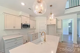 3099 Meadowcrest Dr, Clover, SC 29710 - Photo 10
