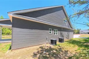 3099 Meadowcrest Dr, Clover, SC 29710 - Photo 2