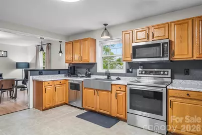 570 Pleasant View Drive, Marion, NC 28752 - Photo 10