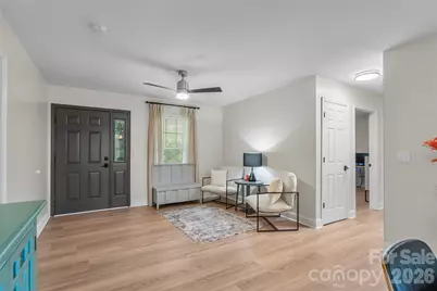 570 Pleasant View Drive, Marion, NC 28752 - Photo 6