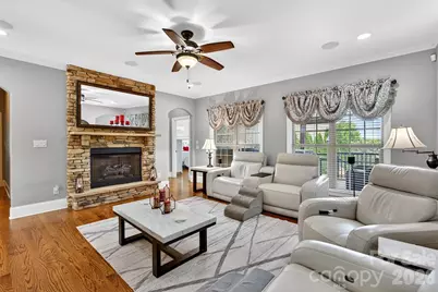2330 Shiny Leaf Drive, Denver, NC 28037 - Photo 8