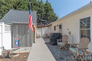 11 Pearl St, Black Mountain, NC 28711 - Photo 18