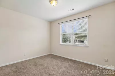 10214 Atkins Ridge Drive, Charlotte, NC 28213 - Photo 32
