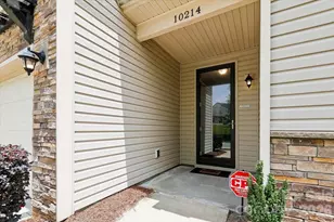 10214 Atkins Ridge Dr, Charlotte, NC 28213 - Photo 4
